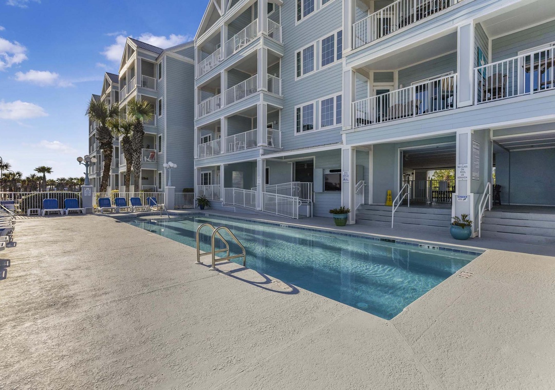Grand Caribbean outdoor pool