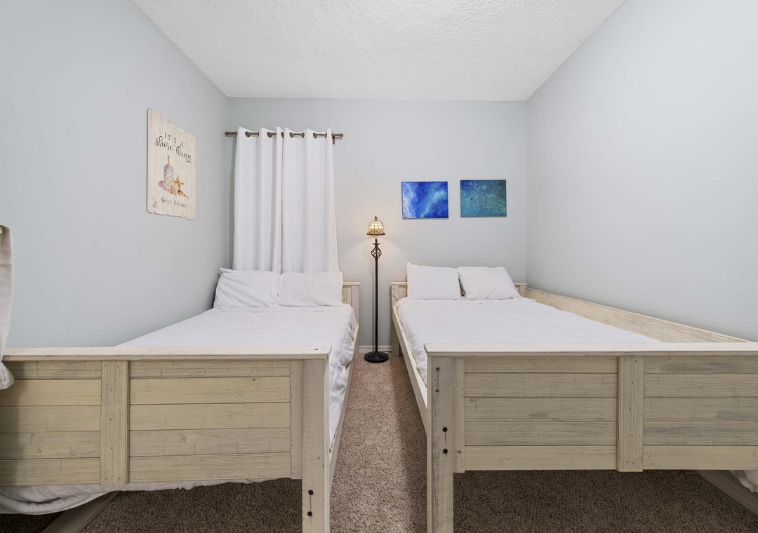 Guest bedroom