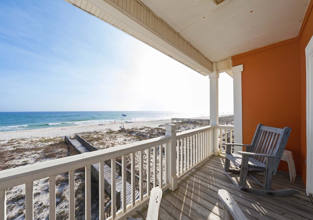 Private balcony off of the primary suite