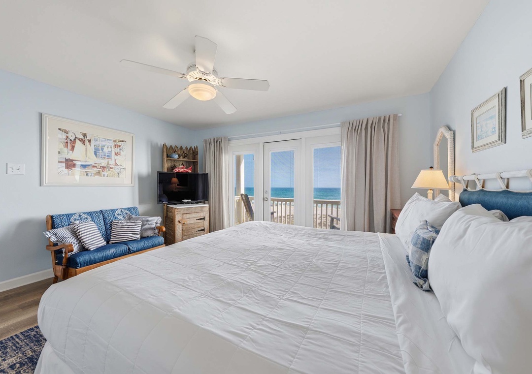 Primary suite with private balcony