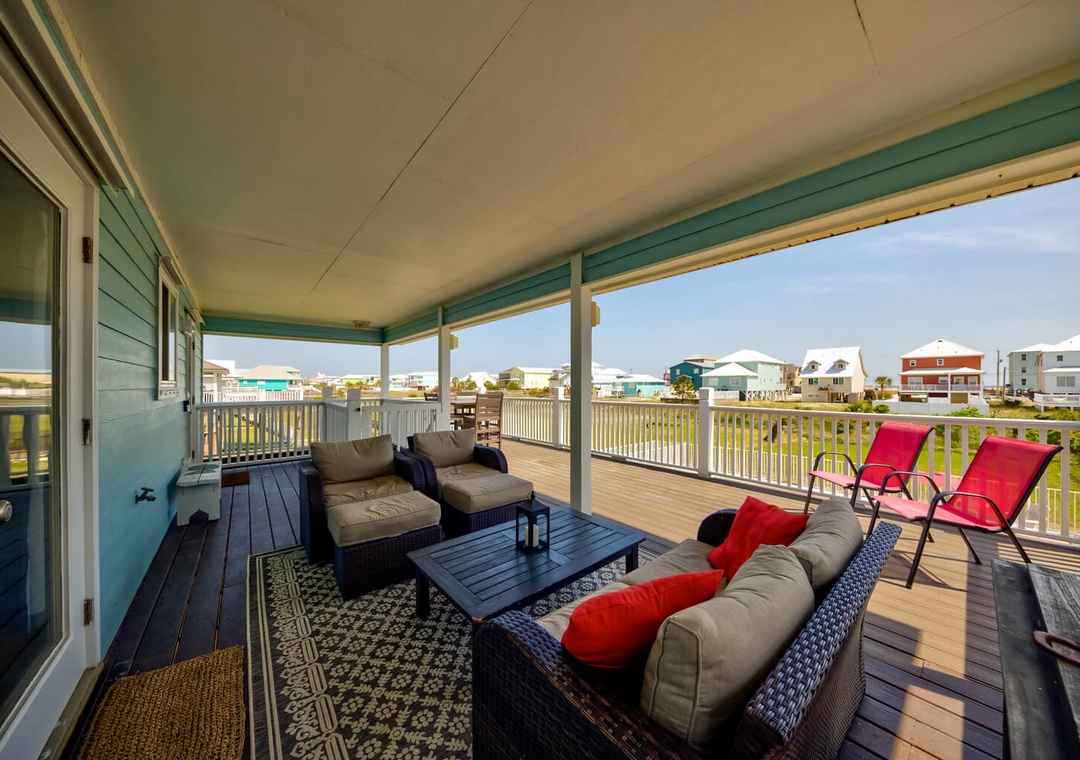 Enjoy your mornings on the spacious balcony.