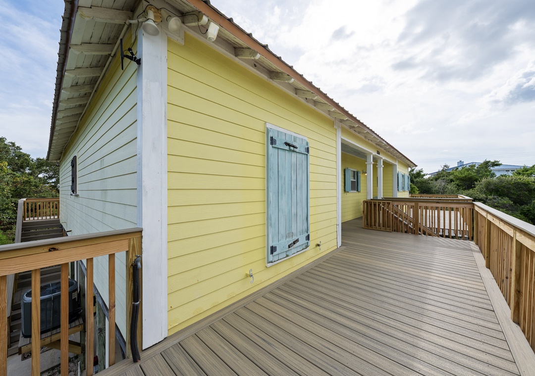 Enjoy the wraparound deck!