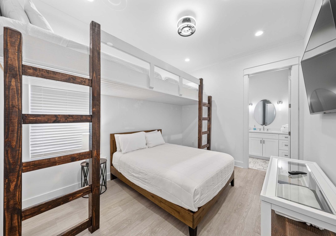 Guest bedroom 3