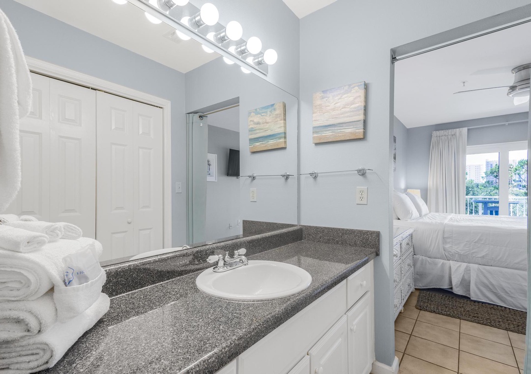 Primary ensuite bathroom