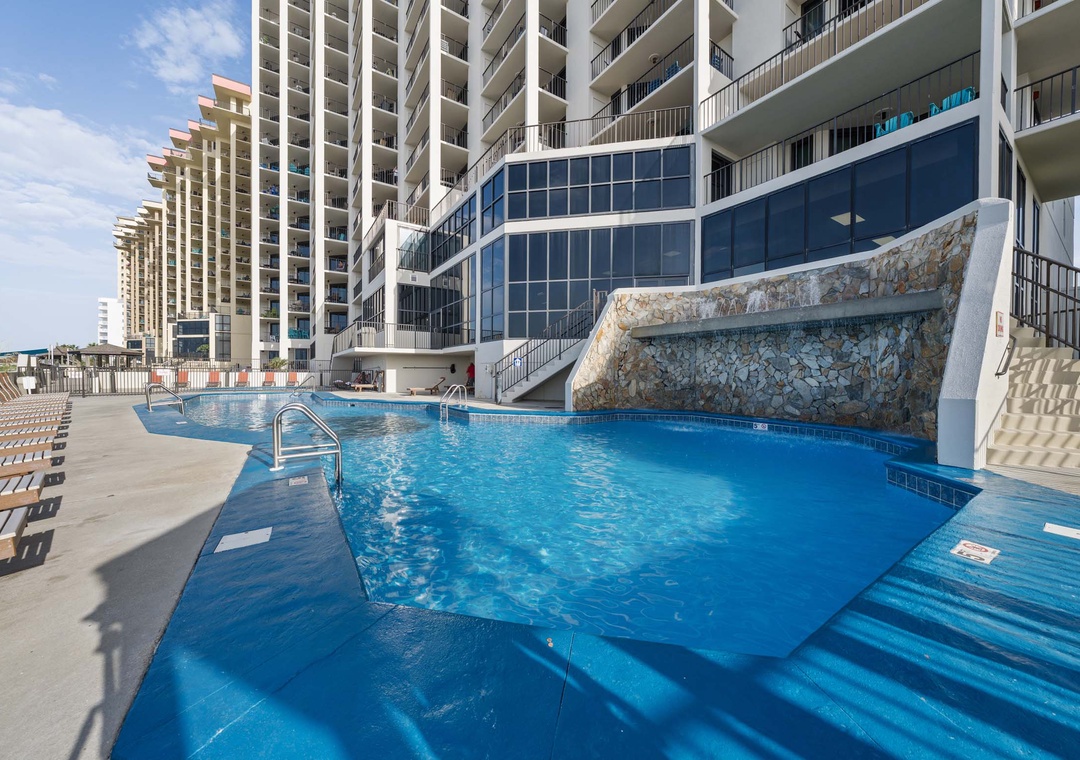 Phoenix III community pool