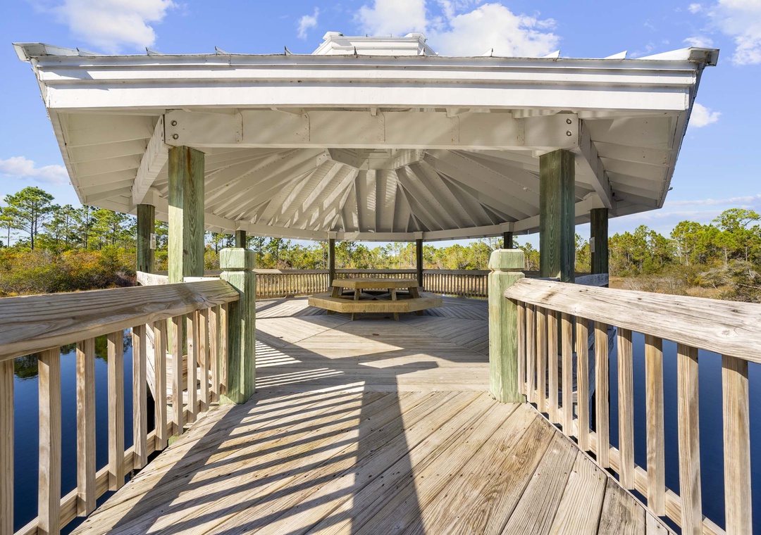 Gazebo at Romar Lakes