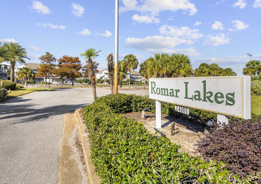 Romar Lakes sign
