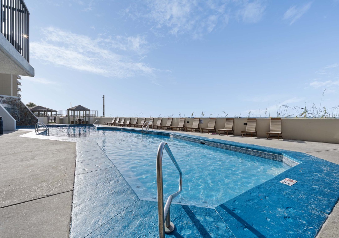 Phoenix III outdoor pool