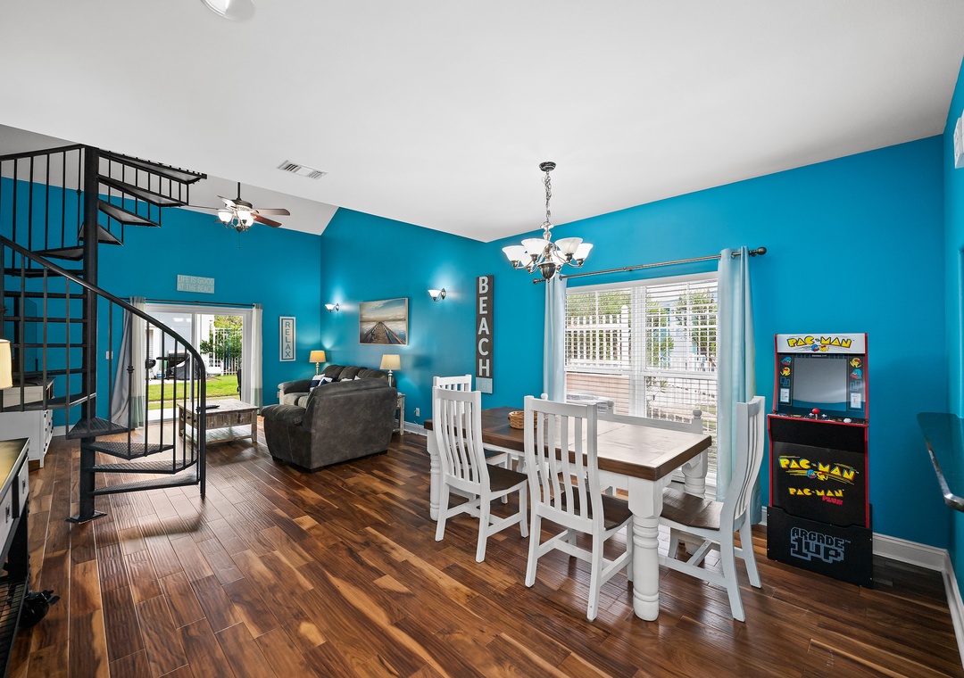 Living and dining space