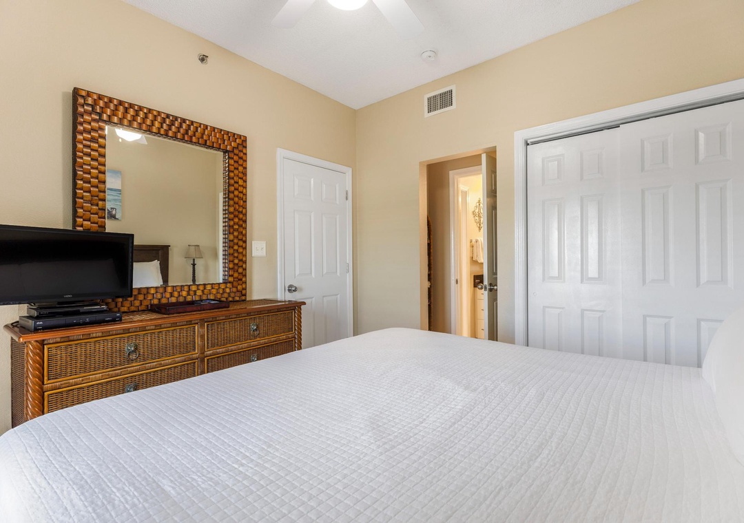 Guest bedroom