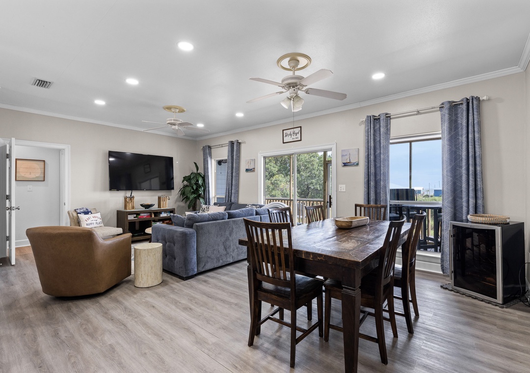 Living and dining space
