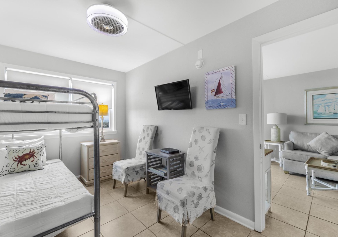 Guest bedroom with twin-over-twin bunk bed