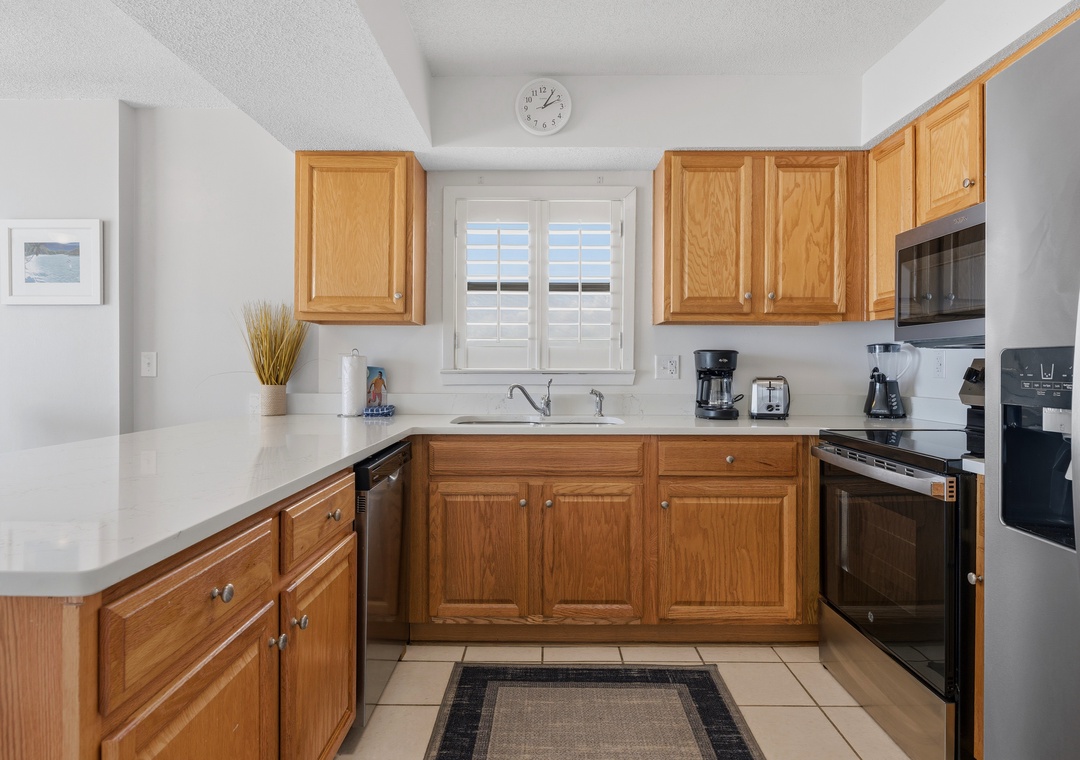 Full kitchen