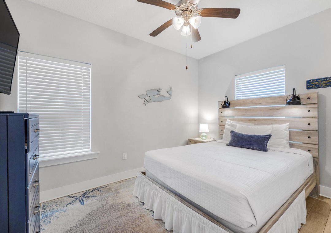 First floor guest bedroom 1