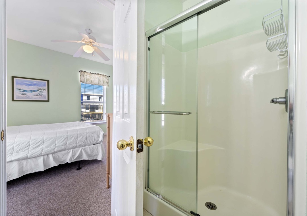 Primary ensuite bathroom