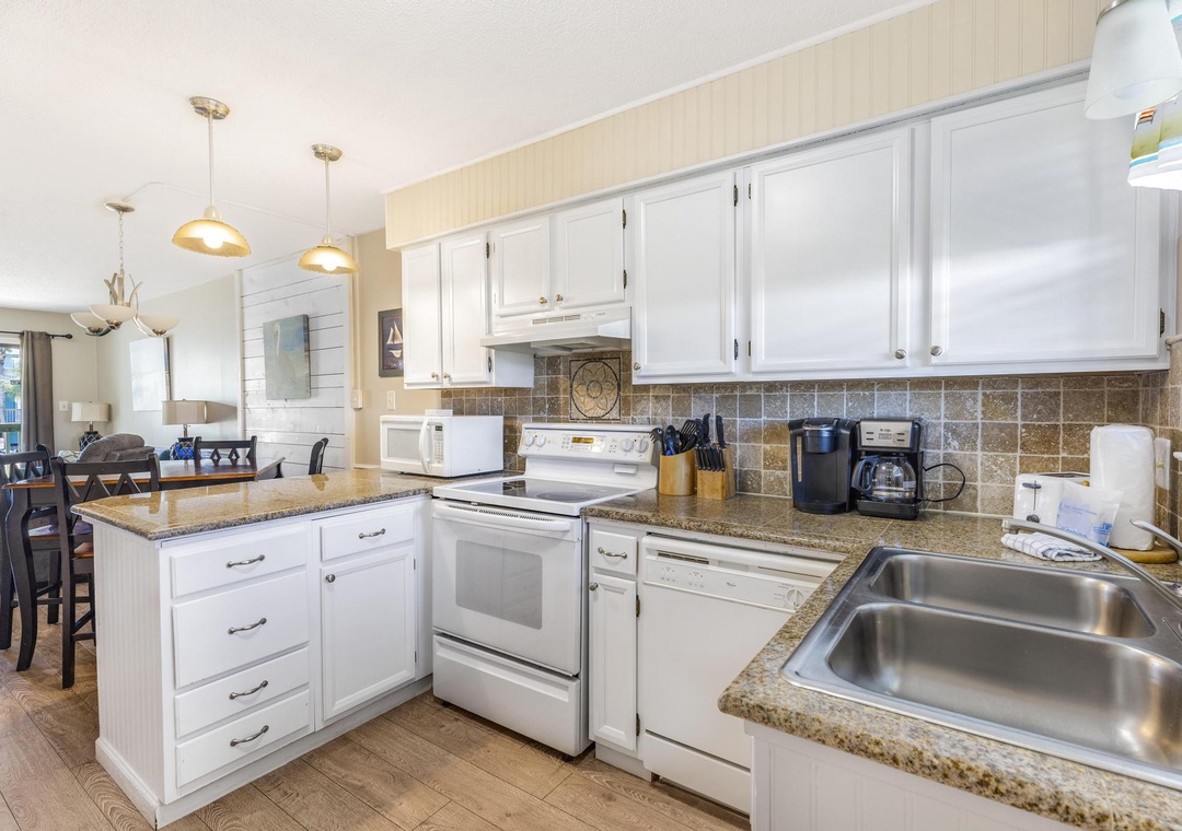 Fully equipped kitchen