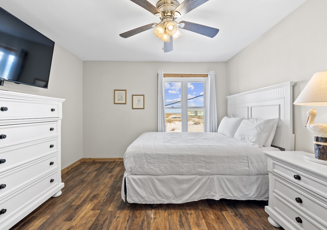 Bedroom 2 with queen bed