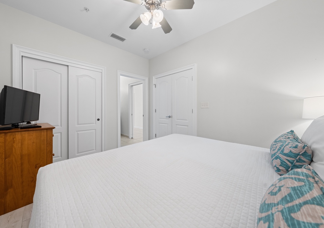 Guest bedroom with king bed