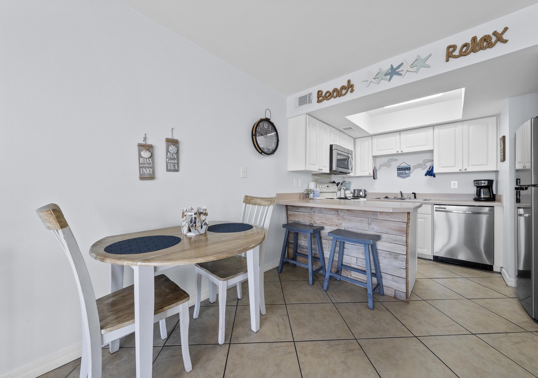 Dining area next to the kitchen