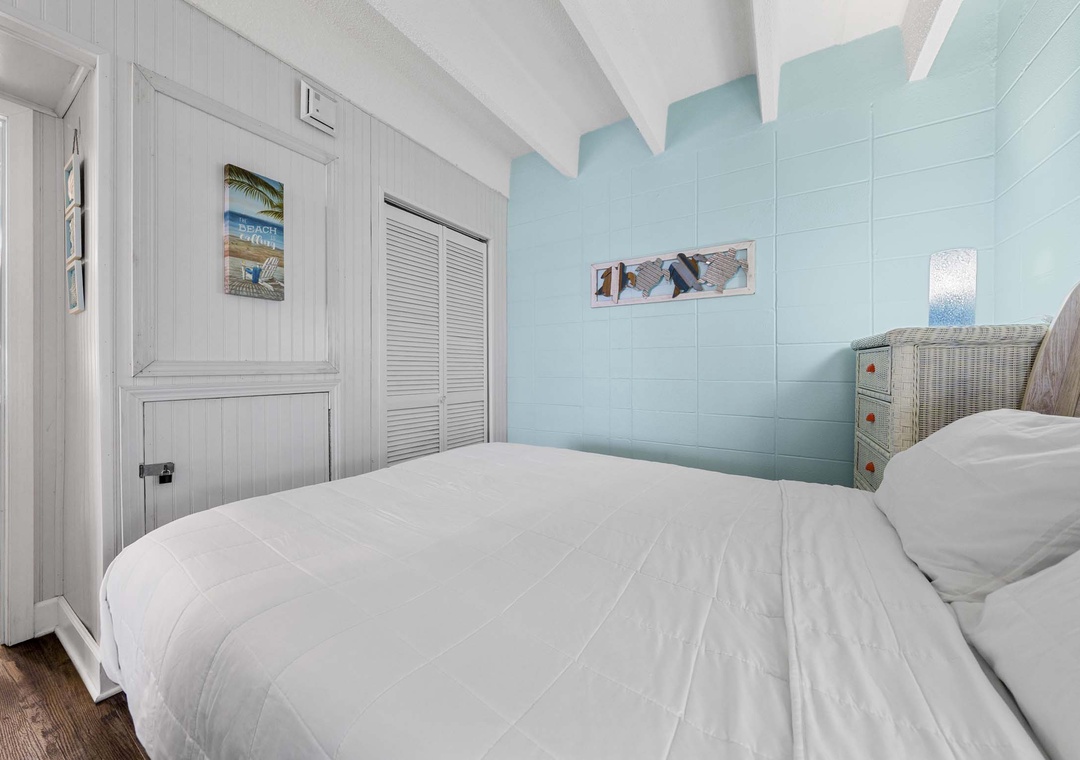 Studio with queen bed