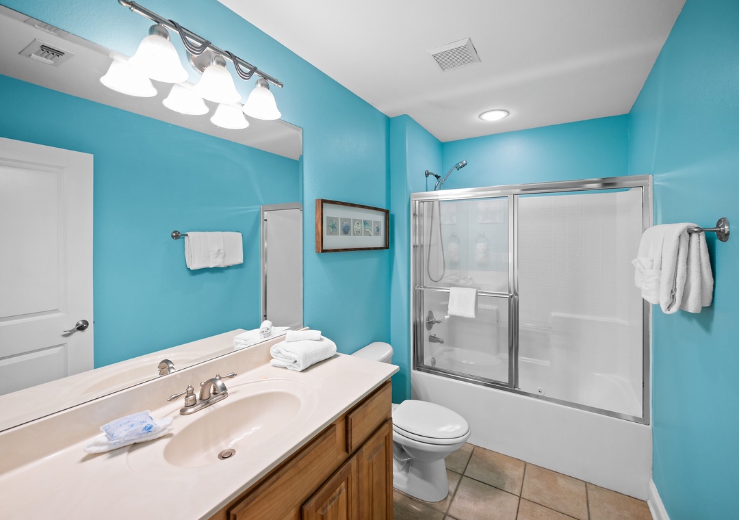 Primary ensuite bathroom