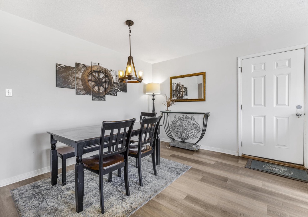 Seating for five at the dining table