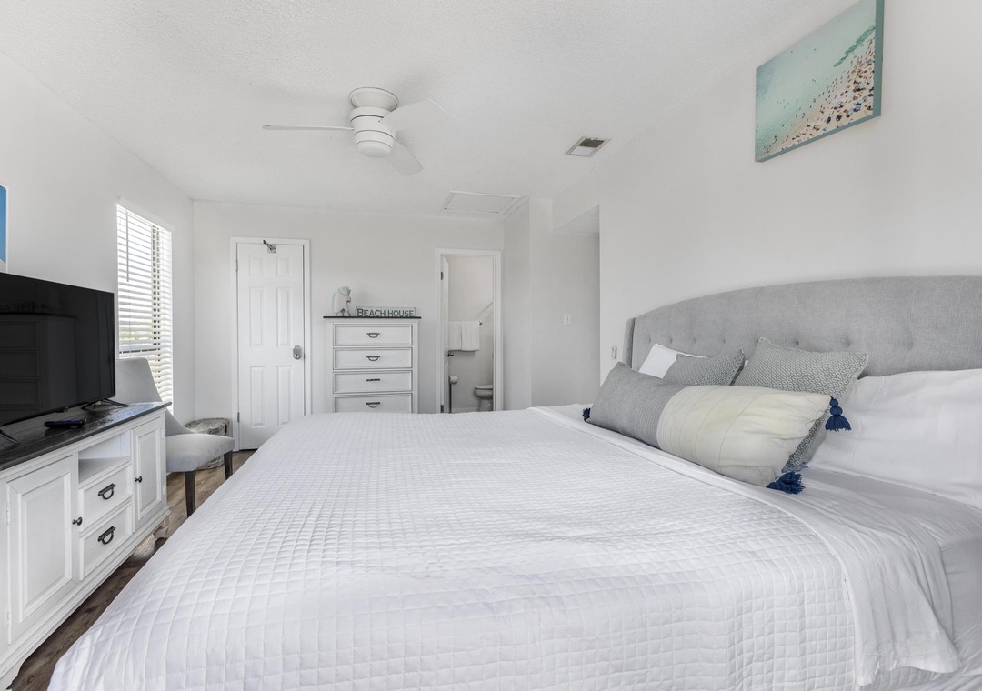 Primary king suite