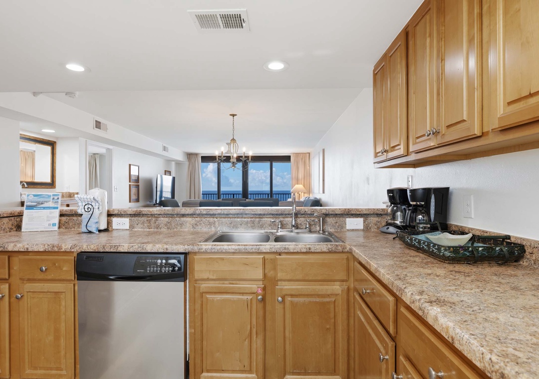 Full kitchen