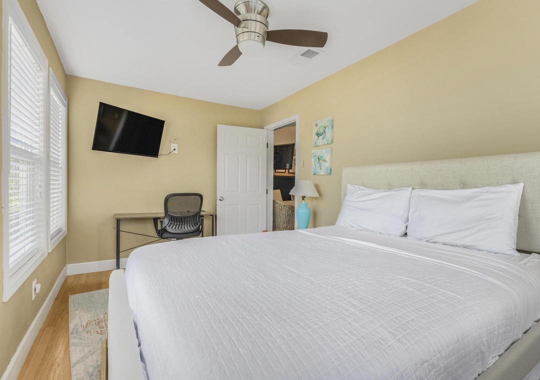 Guest bedroom 1