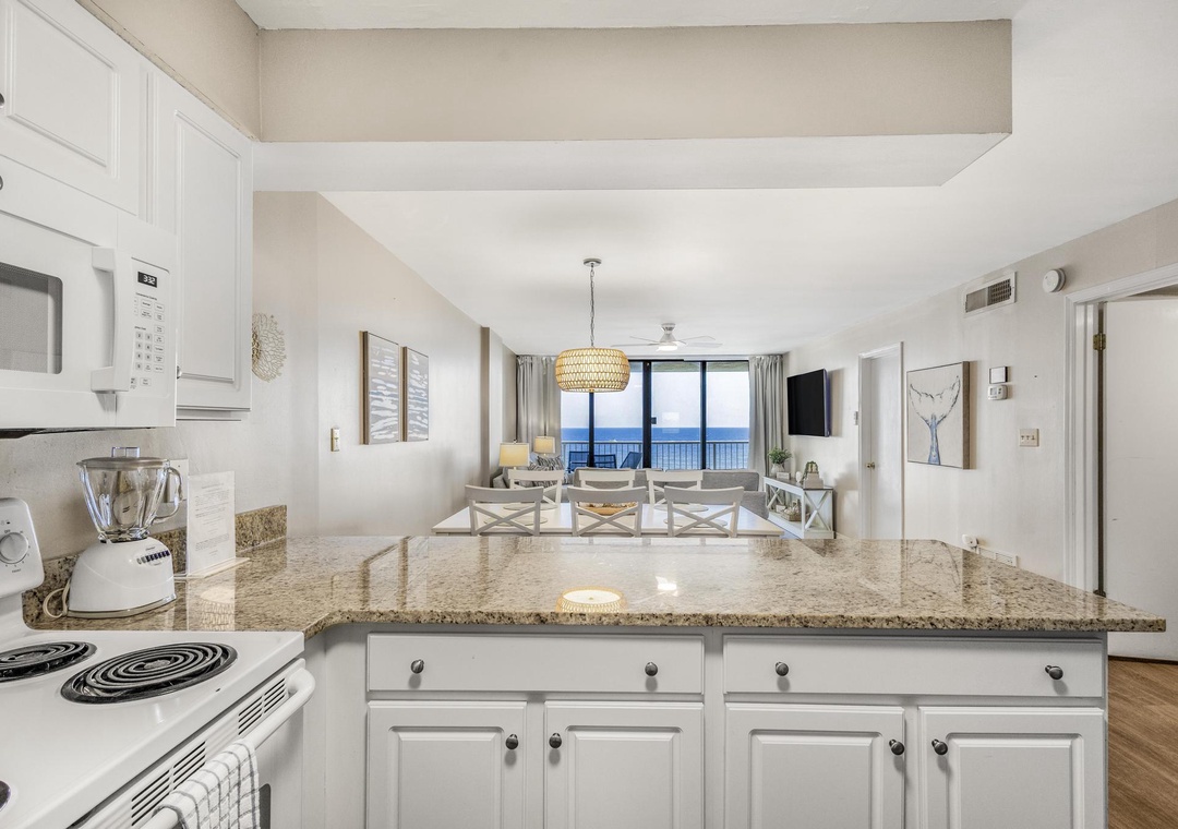 Full kitchen
