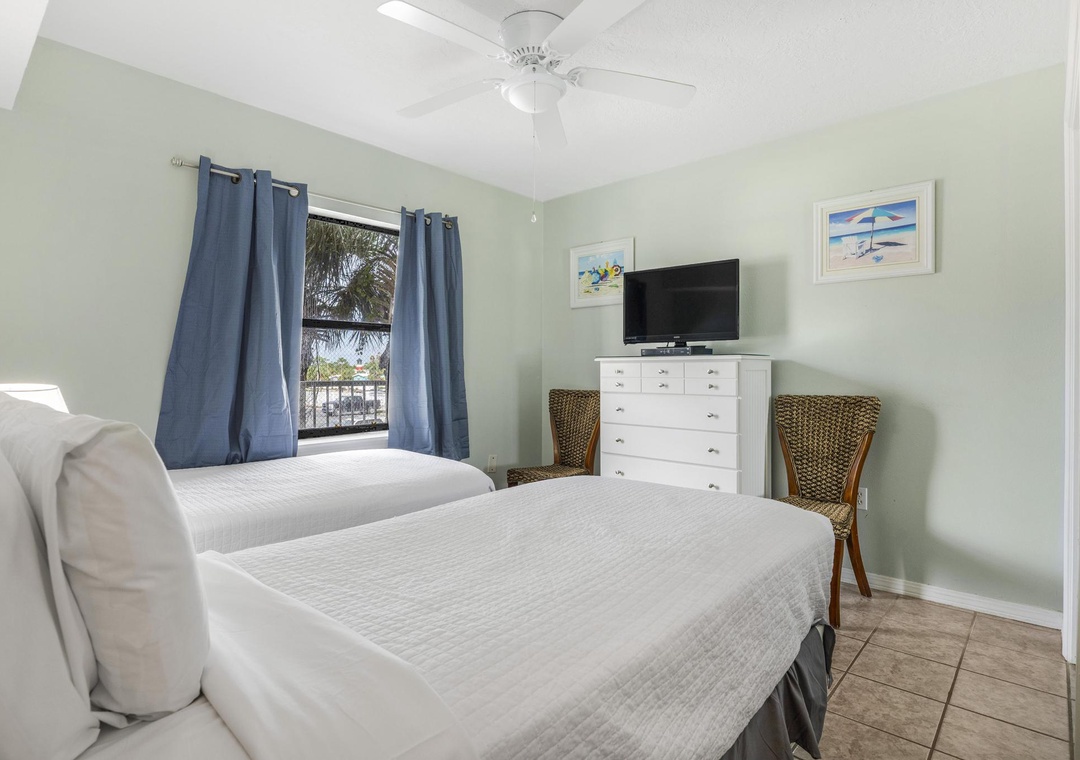 Guest bedroom 2