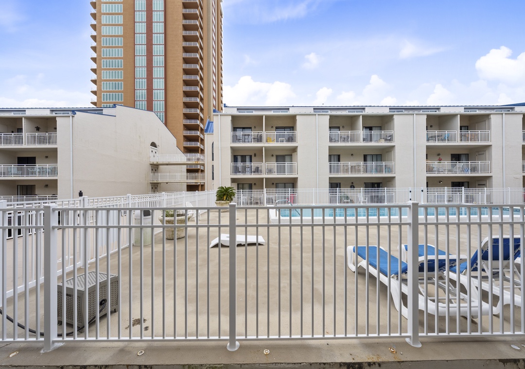 Private balcony with views of the pool