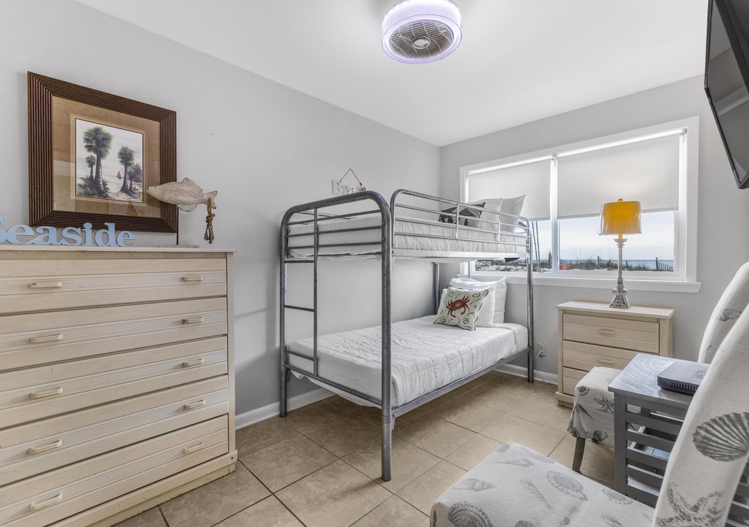 Guest bedroom with twin-over-twin bunk bed