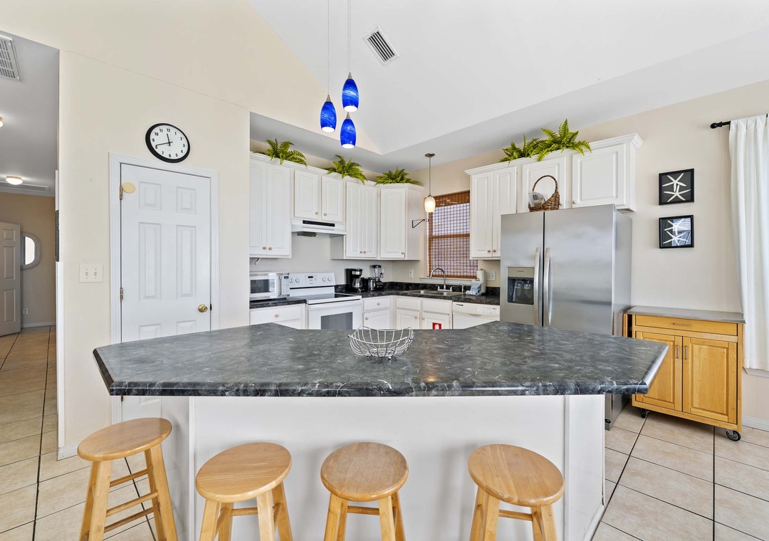 Seating for four at the kitchen island