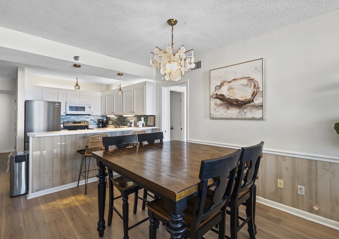 Seating for four at the dining tablee