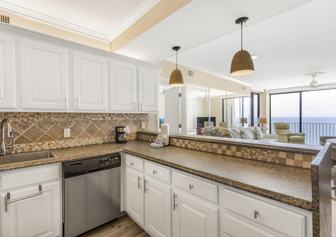 Full kitchen