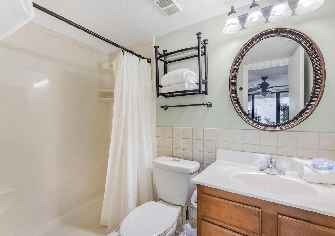 Primary ensuite bathroom