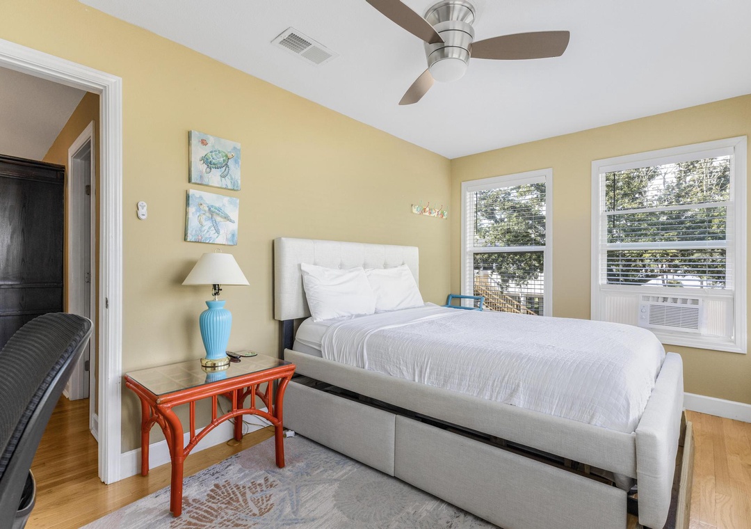 Guest bedroom 1