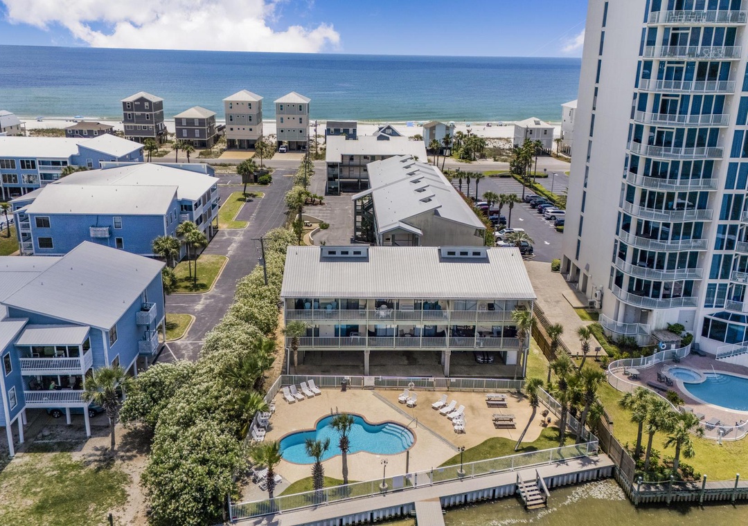 The Landing - waterfront location
