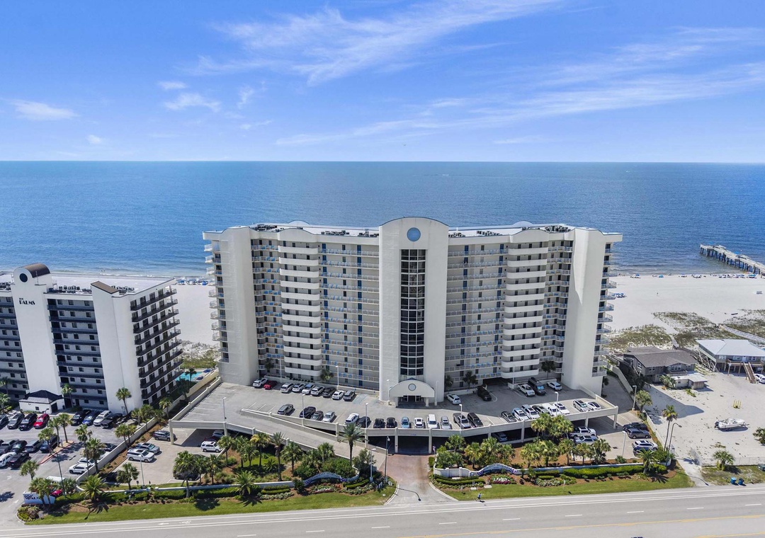 Beachfront Admirals Quarters