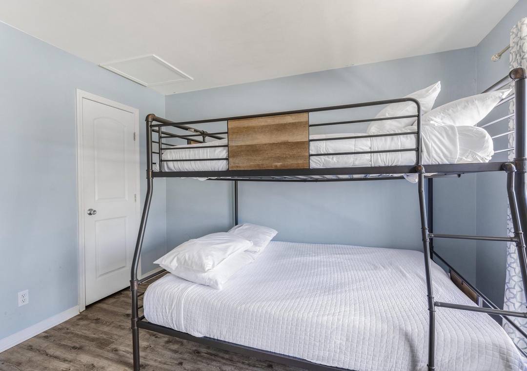 Bunk bed with queen lower bunk