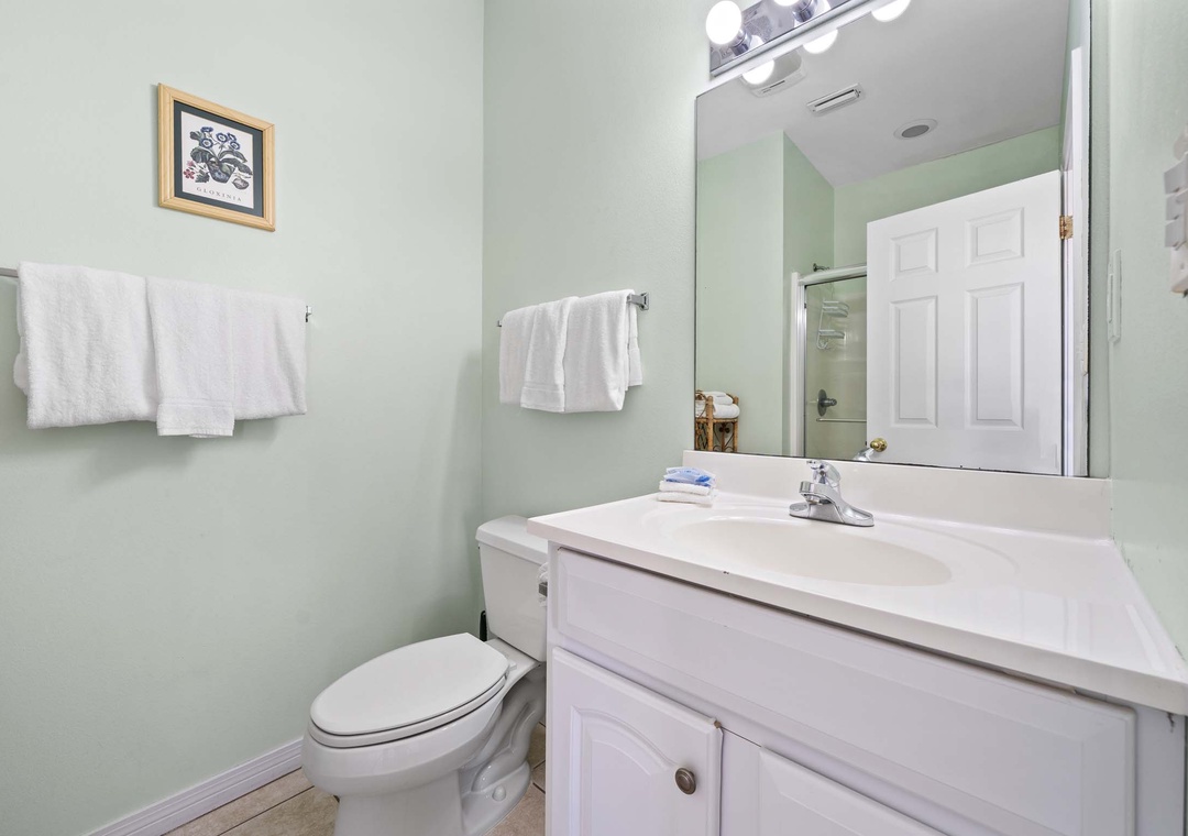 Primary ensuite bathroom