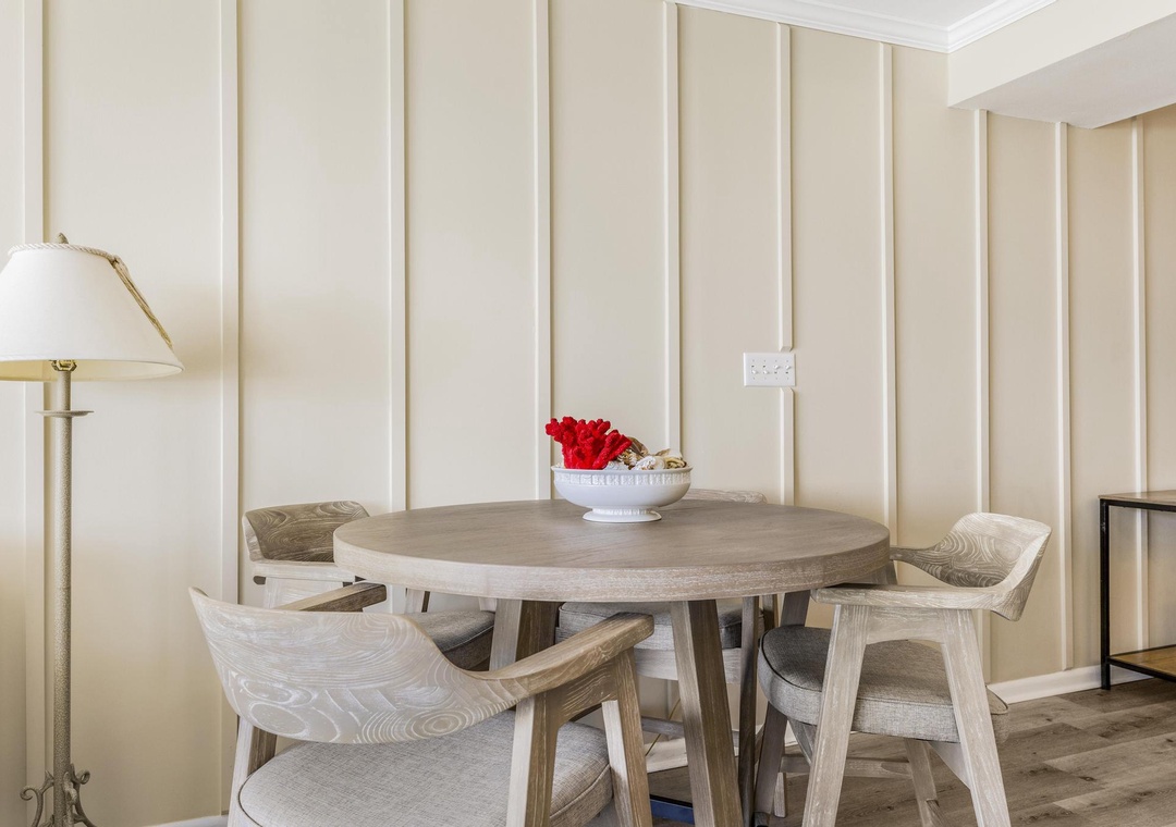 Seating for four at the dining table