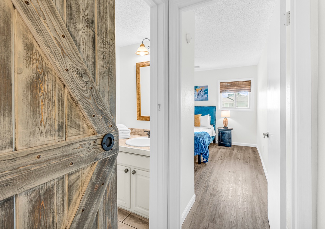 Hallway to the bedroom