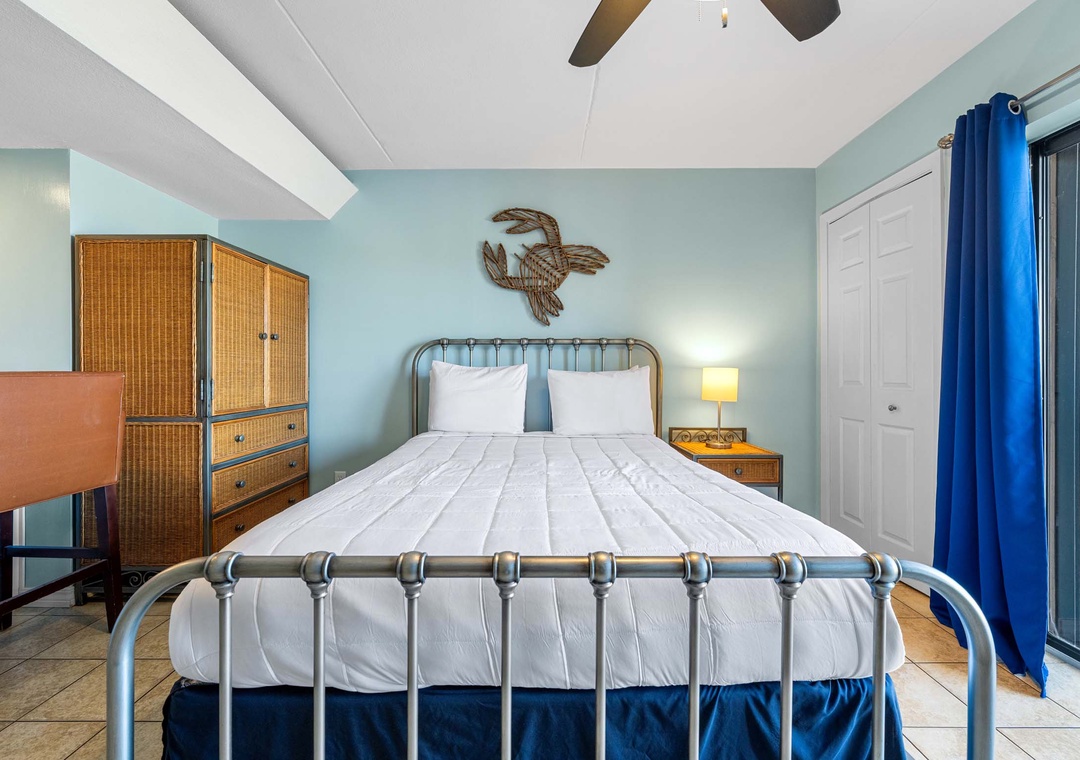 Studio with queen bed