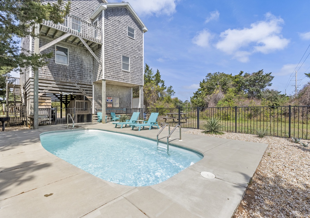 HIAV12: All-A-Shore | Pool Area