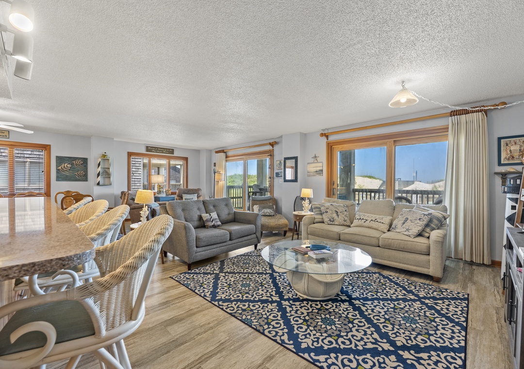 H104S: Heron Cove 104S | Overview