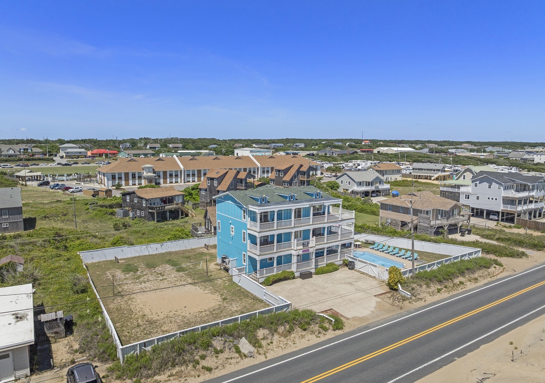 KH1414: Pete's Place | Front Exterior