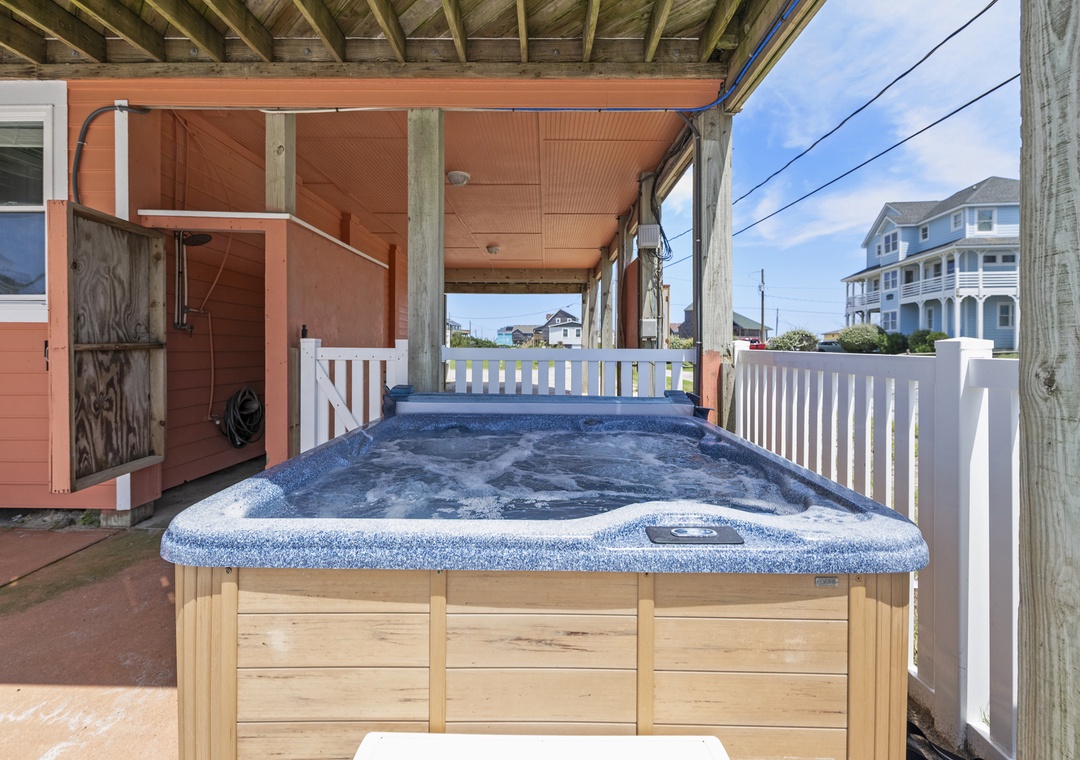 Day Drinkin' | Hot Tub