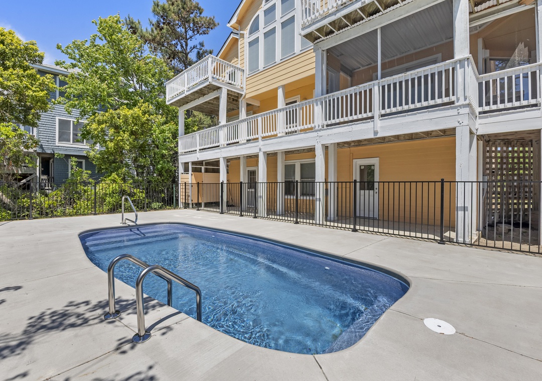 M886: Sounds Good to Me | Private Pool Area